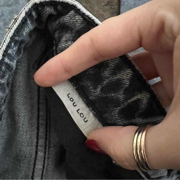 SLVRLAKE Lou Lou Slim Straight Jean In River Moon
Grey Wash Size 27 - Picture 6 of 11